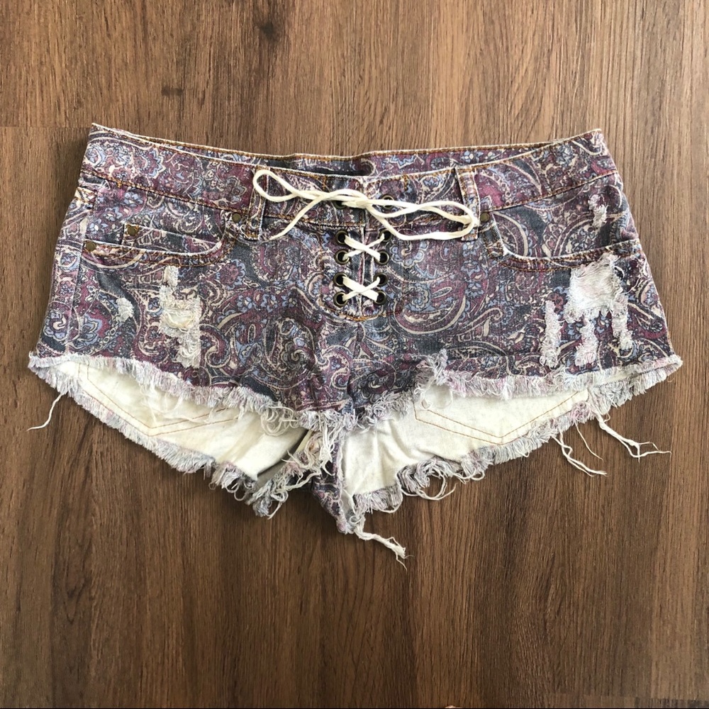 Billabong reckless shorts lace up purple paisley
